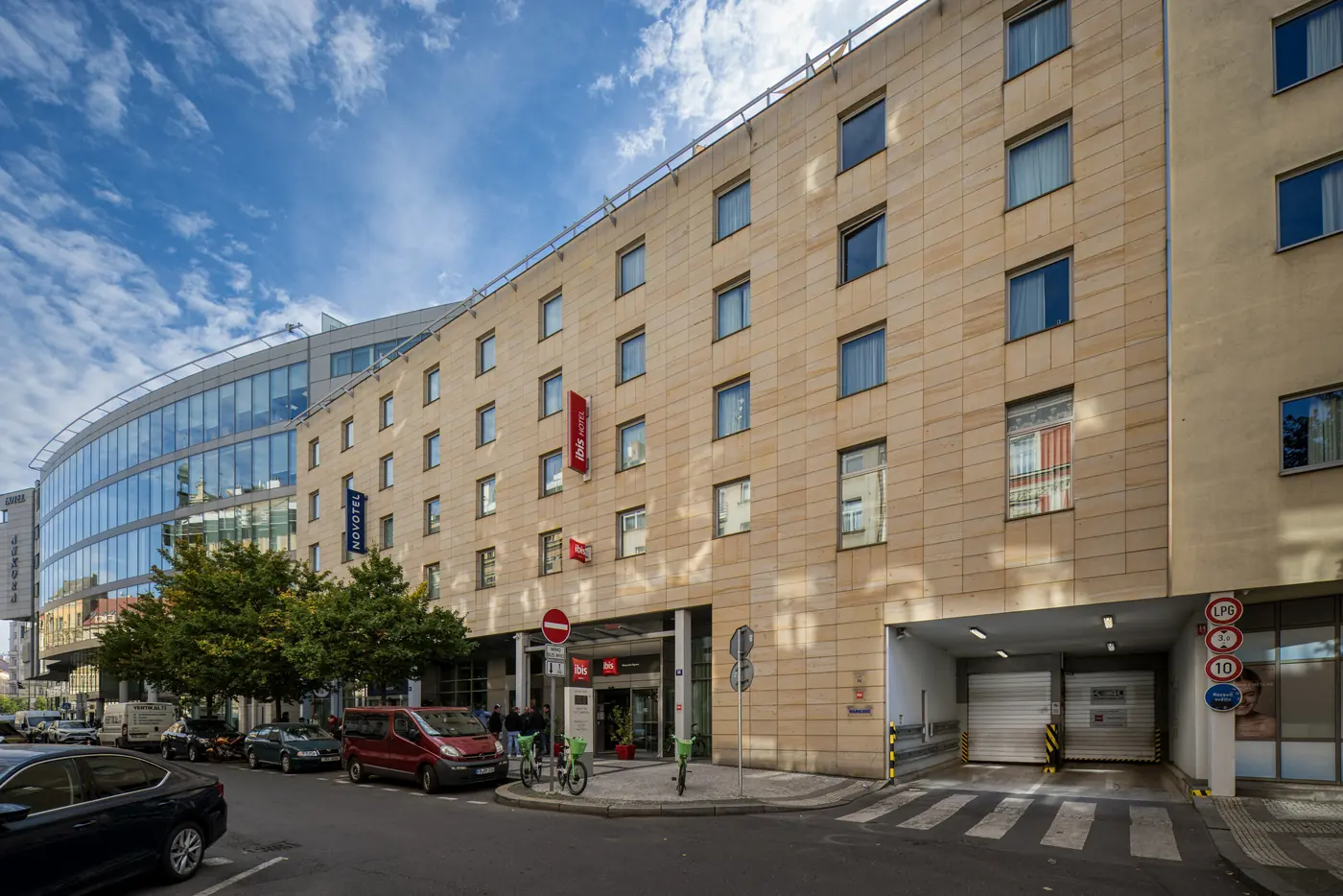 ibis Wenceslas Square, exterior